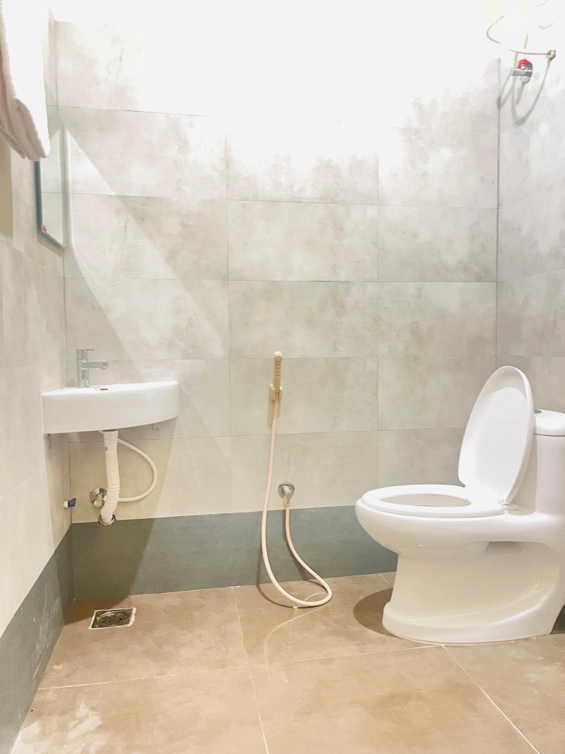 Bathroom 3, Coral Bliss Villa, Viluppuram