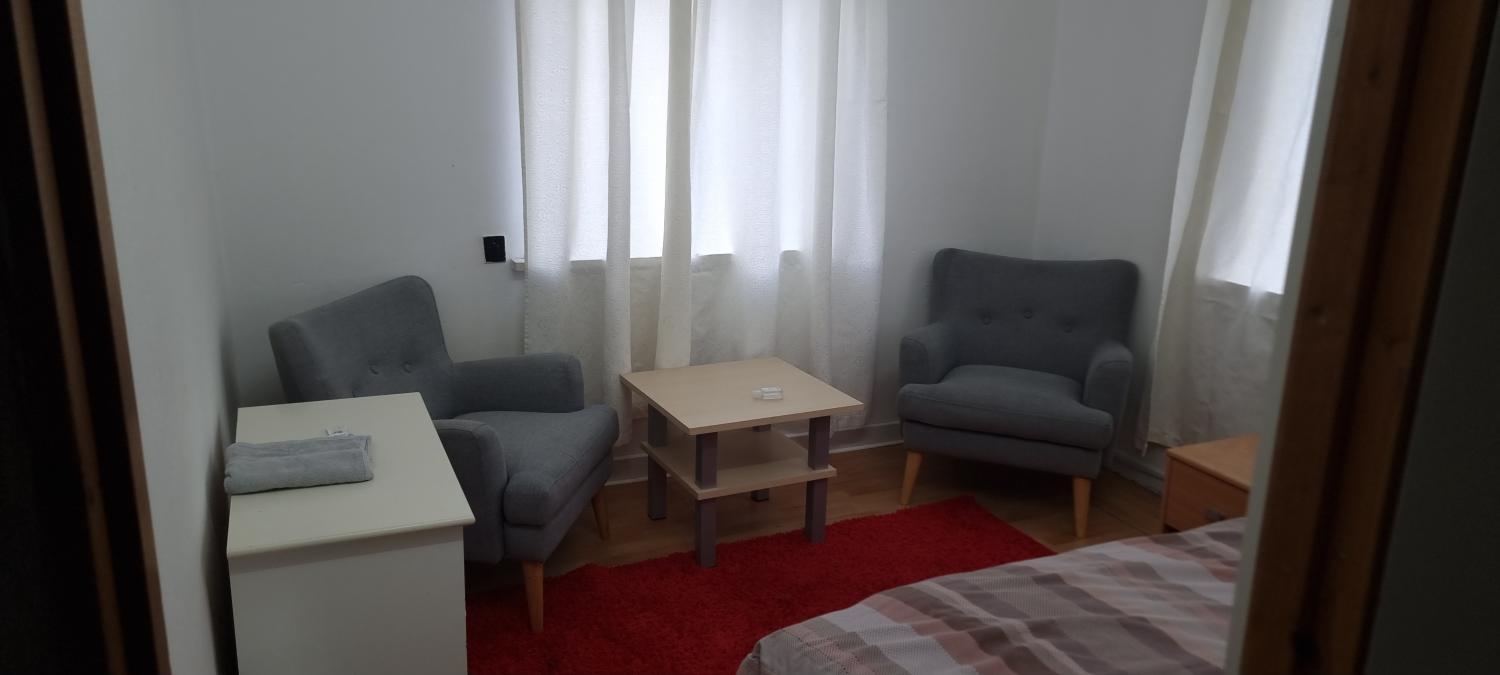 4, Mina, Glostrup