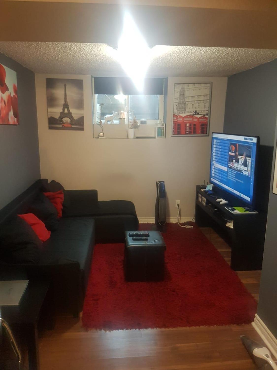 5, Private Spacious Basement apartment getaway, Peel