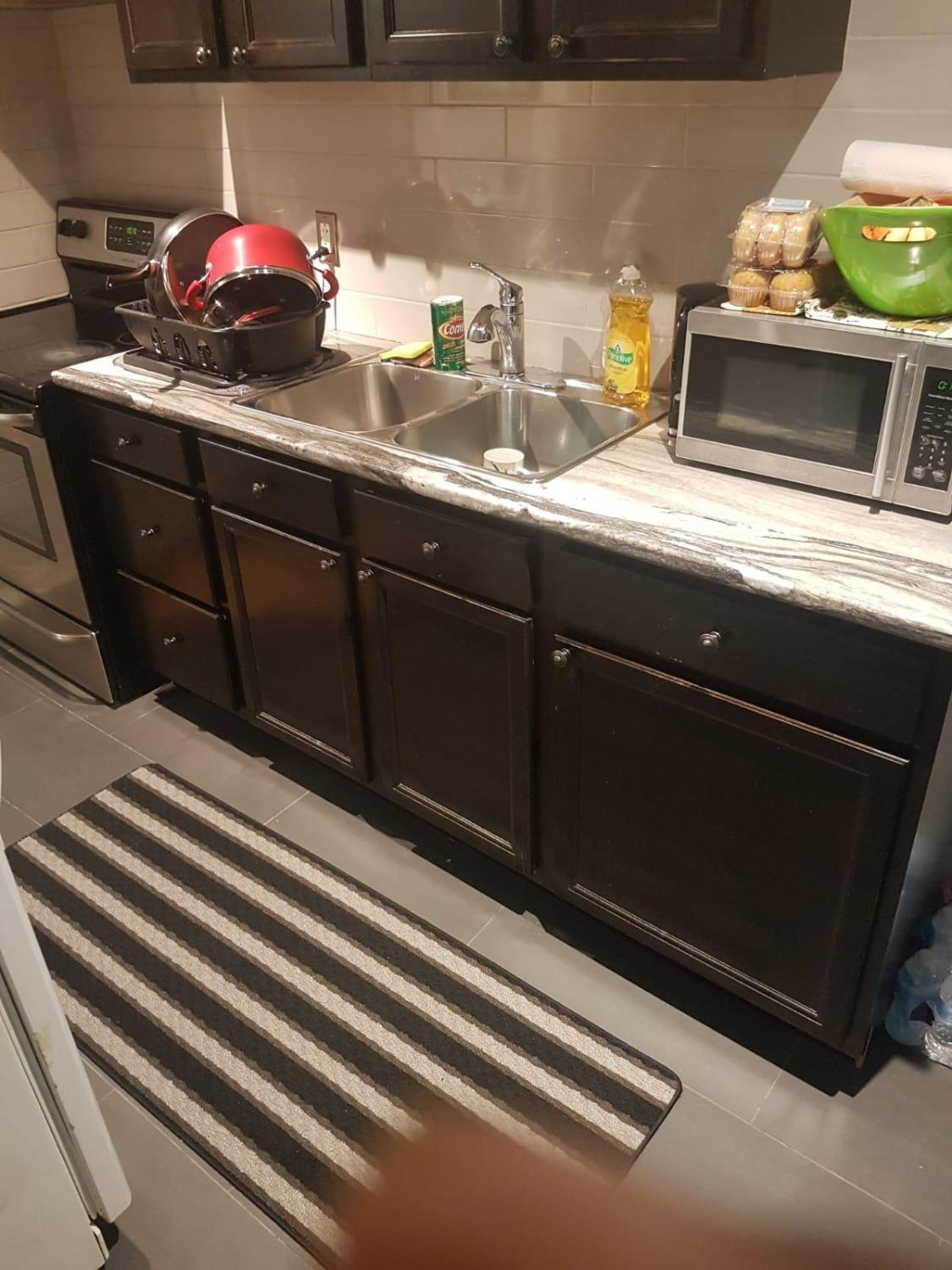 4, Private Spacious Basement apartment getaway, Peel