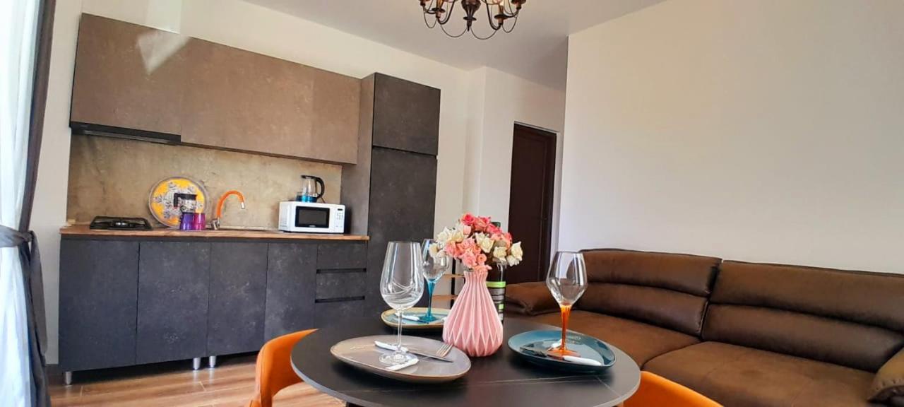 3, Villa Laz See, Batumi