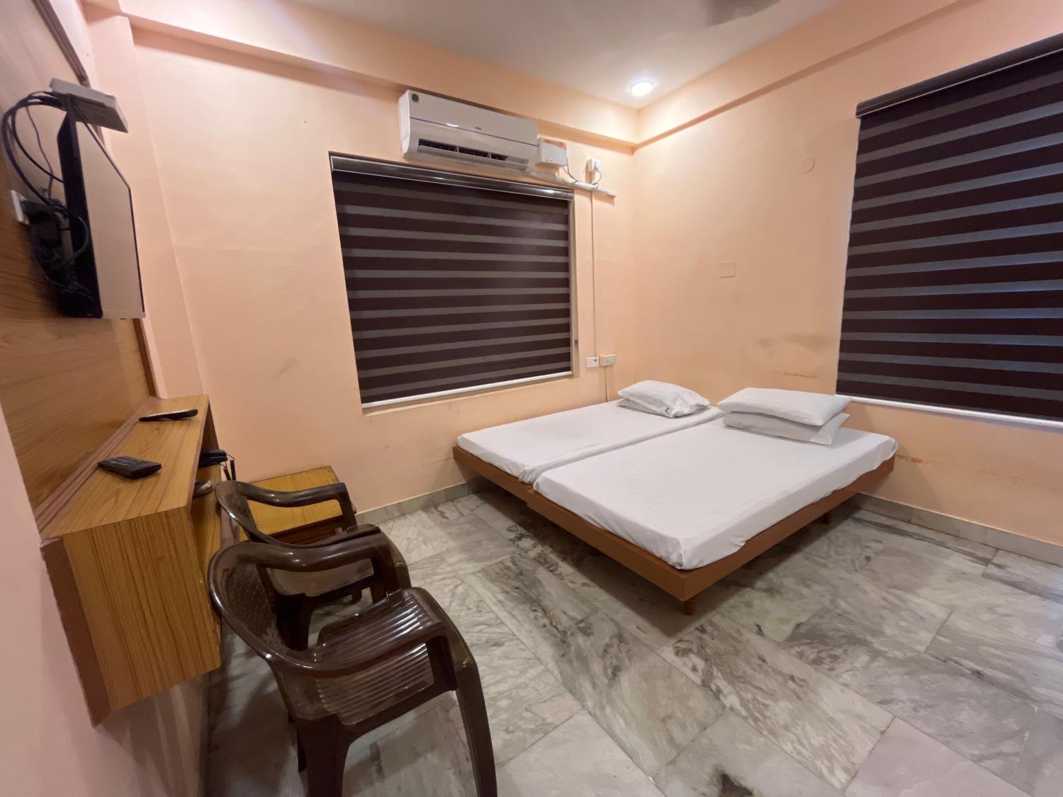 1, Balan Guest House, Puducherry
