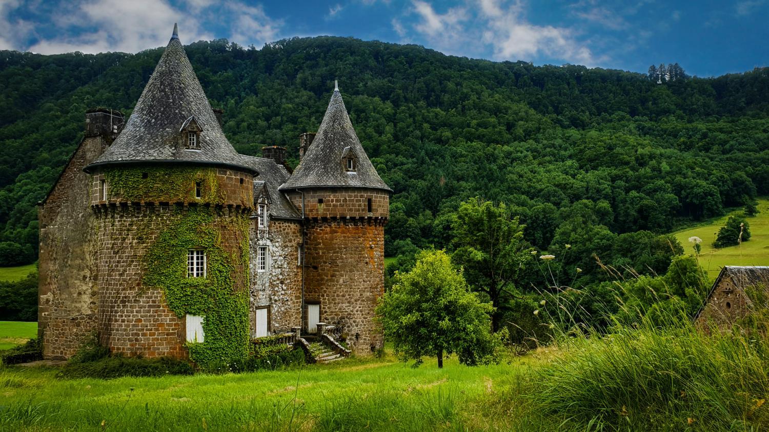 Others 3, Chateau de Longevergne, Cantal