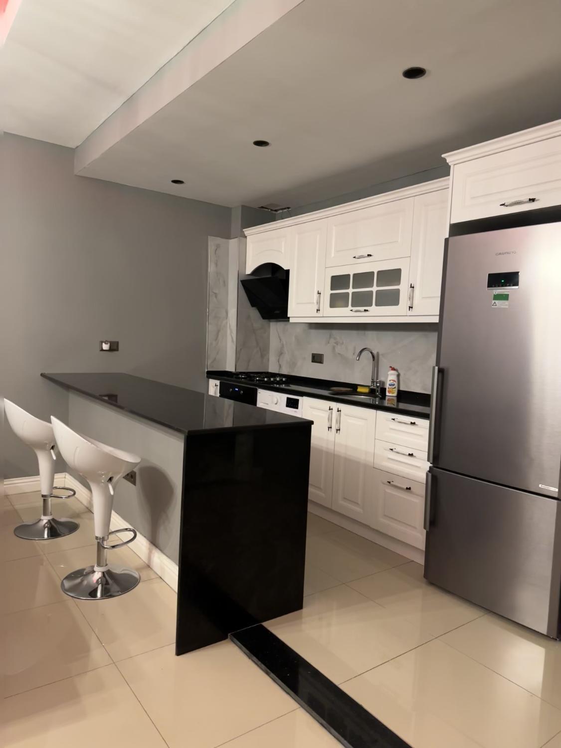 Kitchen 4, Mahzen apart, Yomra