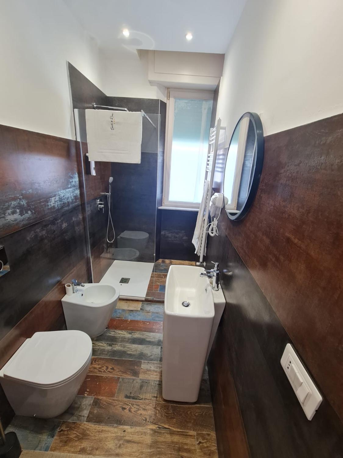 Bathroom 2, Ricci 16 - Suite & Rooms, Livorno