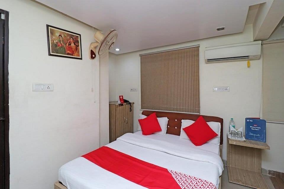 2, HOTEL ASHISH PARk, Durg
