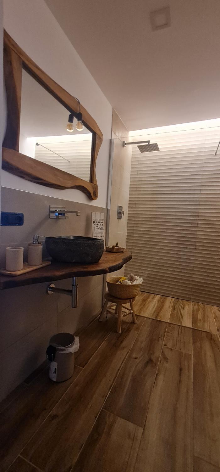Bathroom 4, Holidayspad, Savona