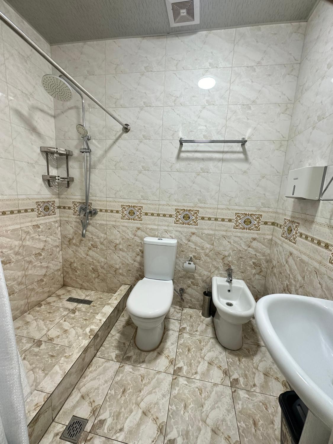 2, Almir Hotel, Tashkent City