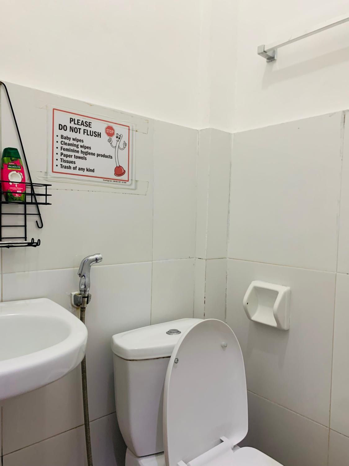 Bathroom 2, Queen's Room Rental 2, El Nido