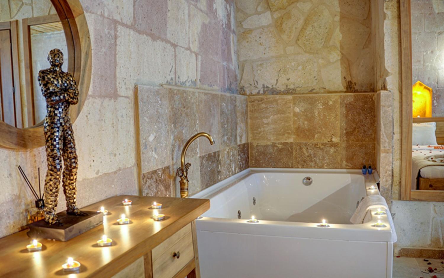 Hot tub, The Luxury Caves Urgup, Ürgüp