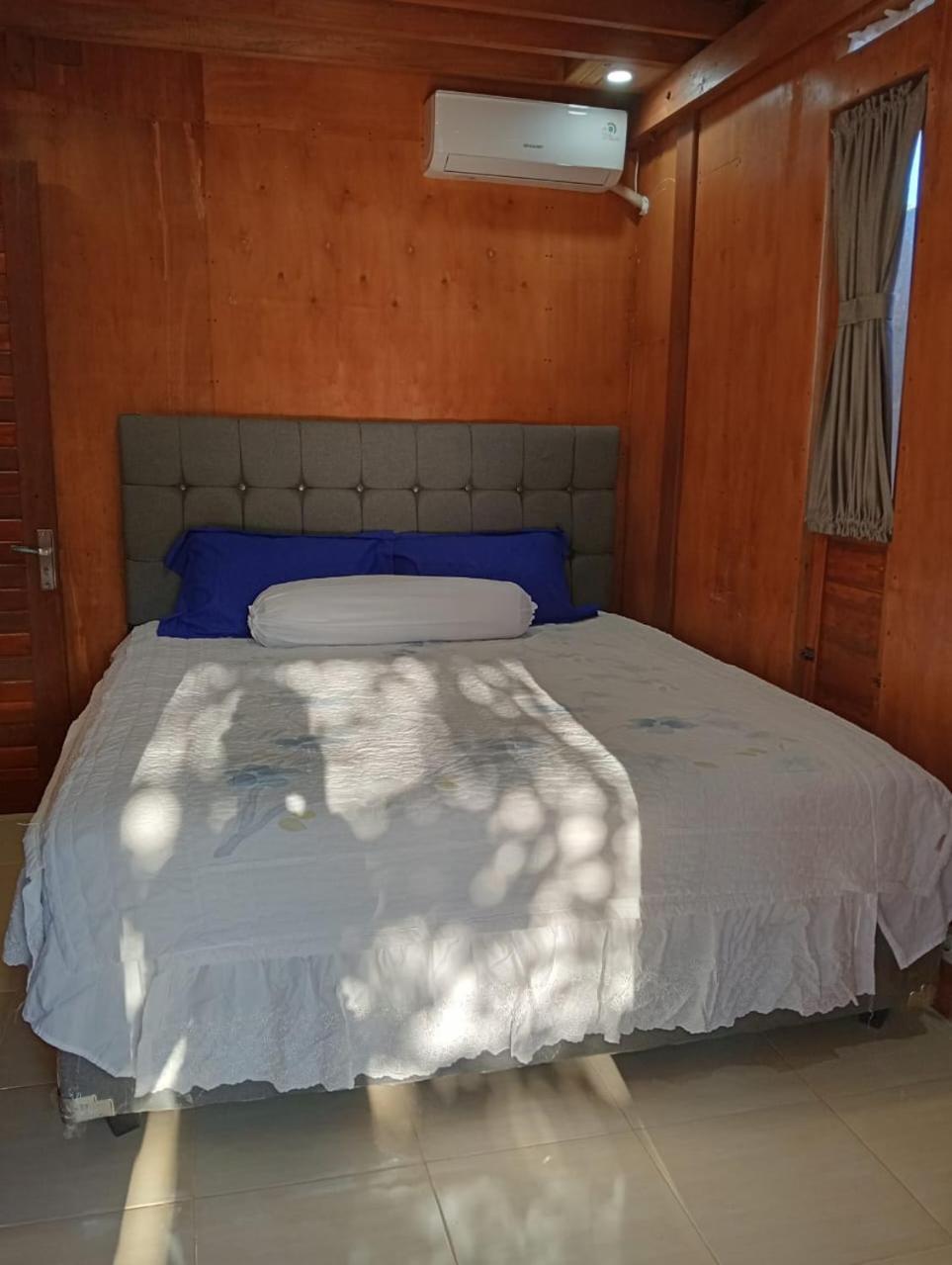 5, Dewana Villa Balad, West Sumbawa