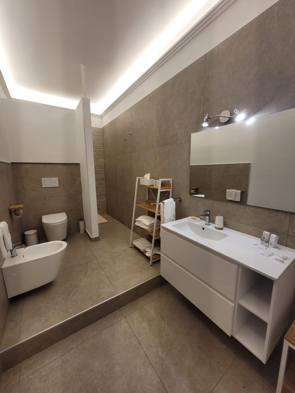 Bathroom 4, Trinacria Luxury B&B, Syracuse