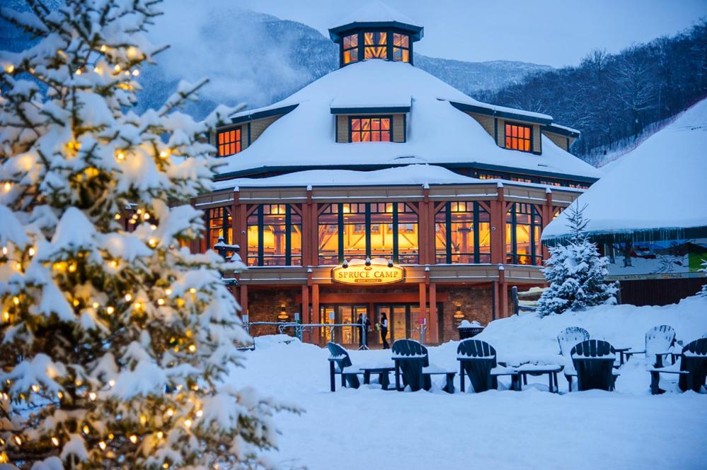 2, 1122 Guest Room The Pines Lodge At Spruce Peak Ski in Ski Out, Lamoille