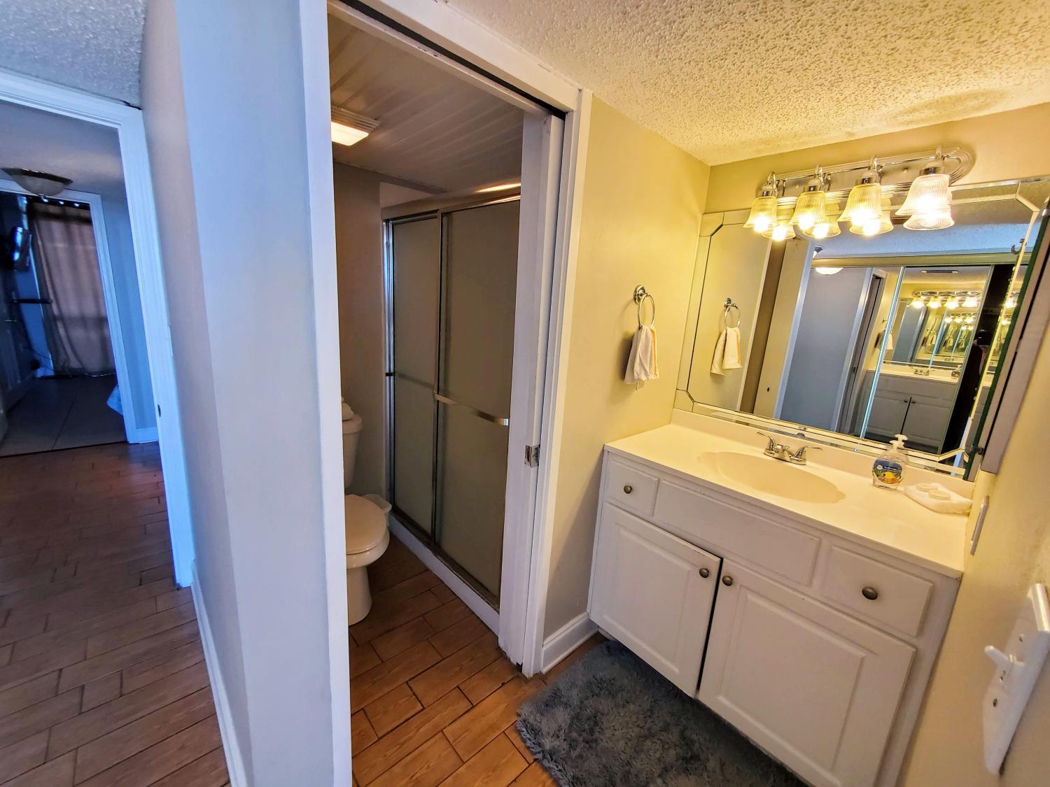 Bathroom, Dunes of Panama, Bay