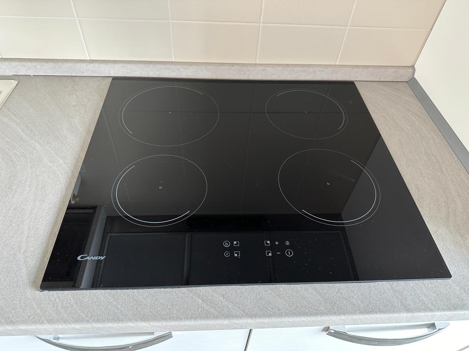 Kitchen 3, IL GABBIANO Savona "Luxury House" - WiFi, Parking, Shopping Center, Savona