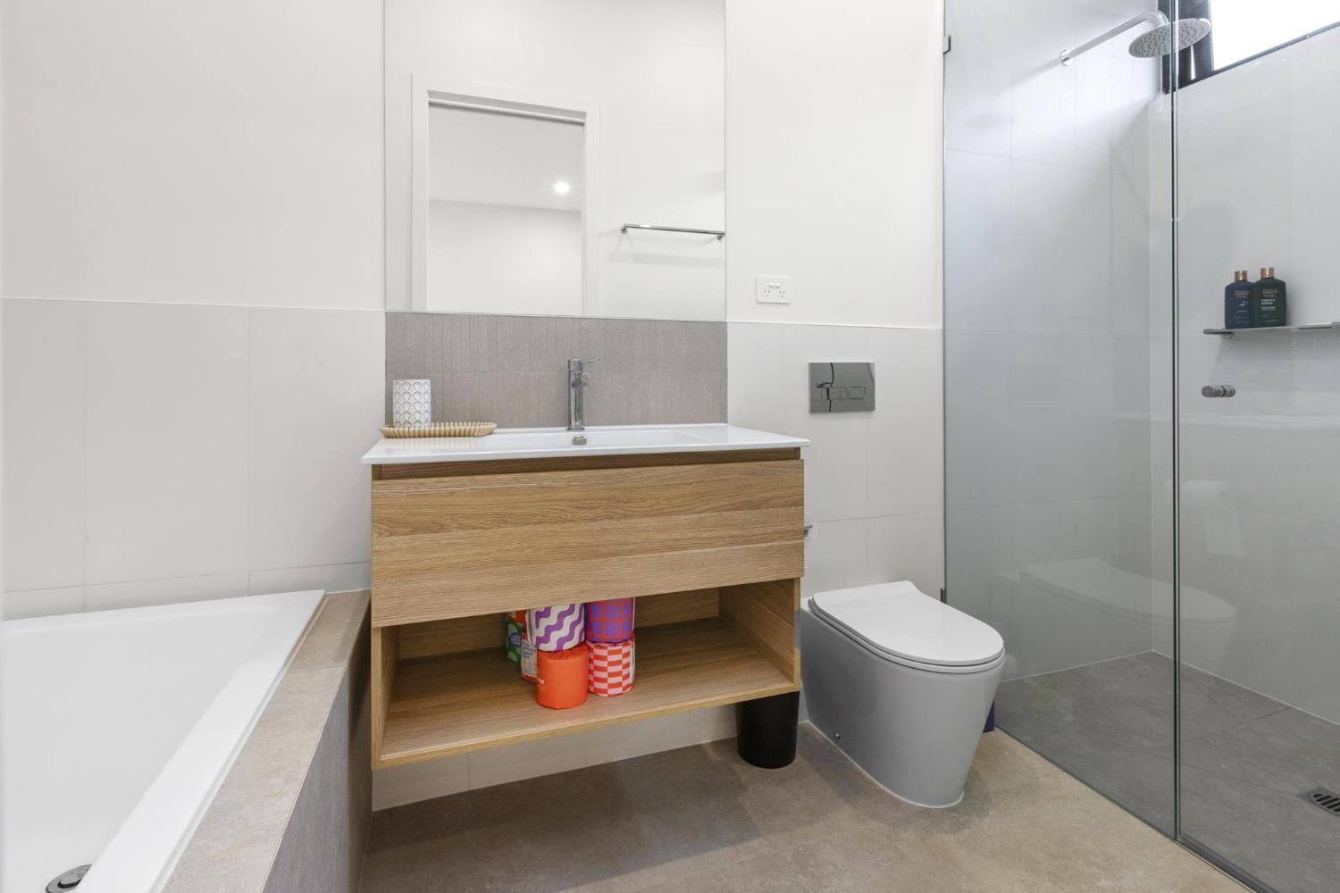 5, Wattle Grove - Walk to Portsea Hotel Shelley Beach, Melbourne