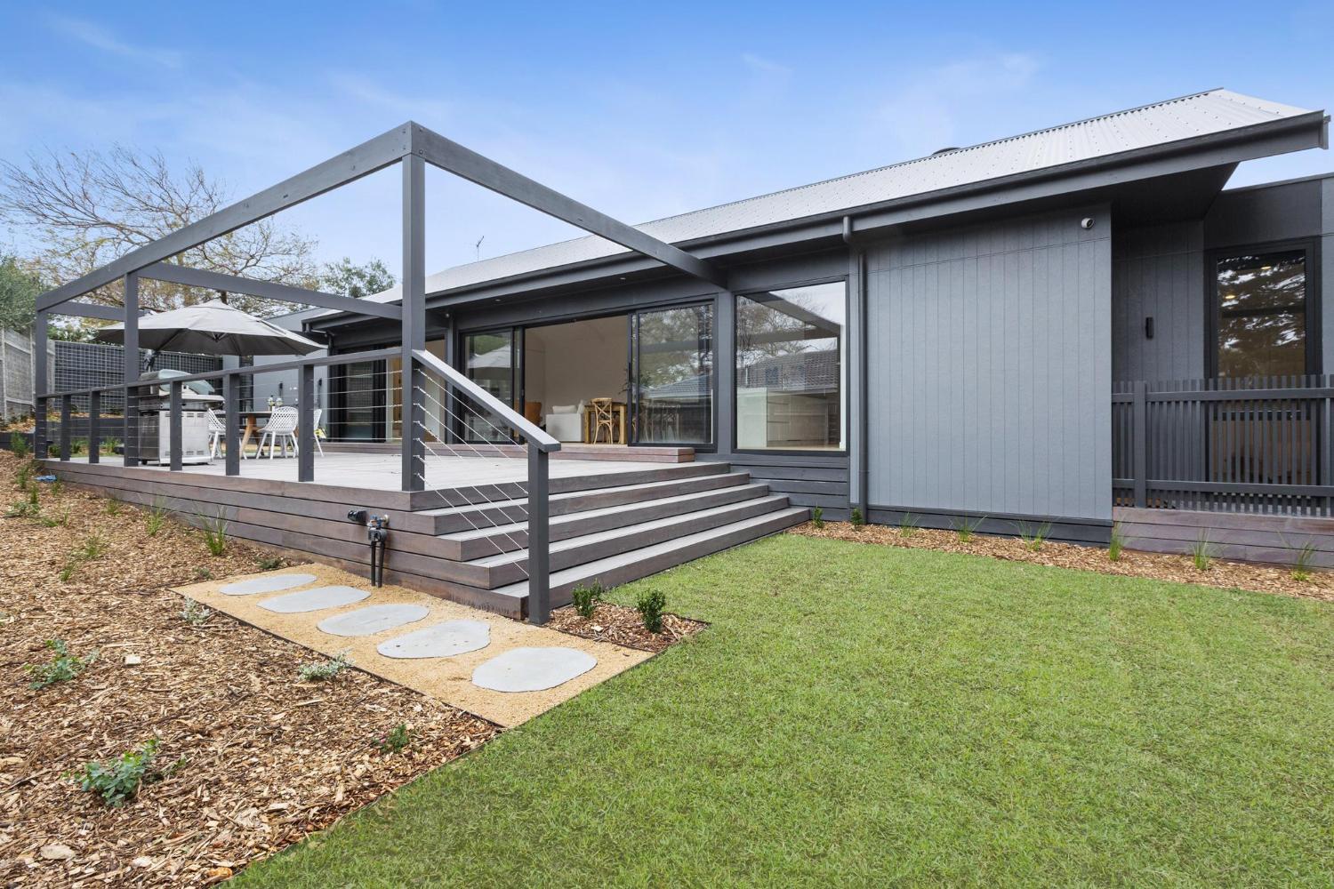 3, Wattle Grove - Walk to Portsea Hotel Shelley Beach, Melbourne