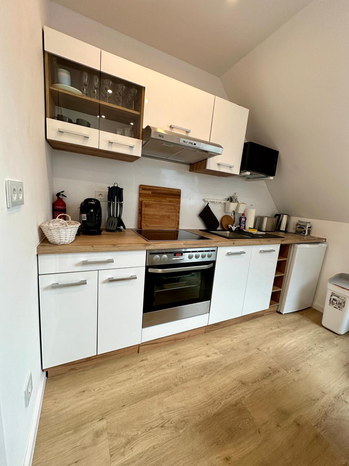 Kitchen 1, Schulz Apartments Menden, Rhein-Sieg-Kreis