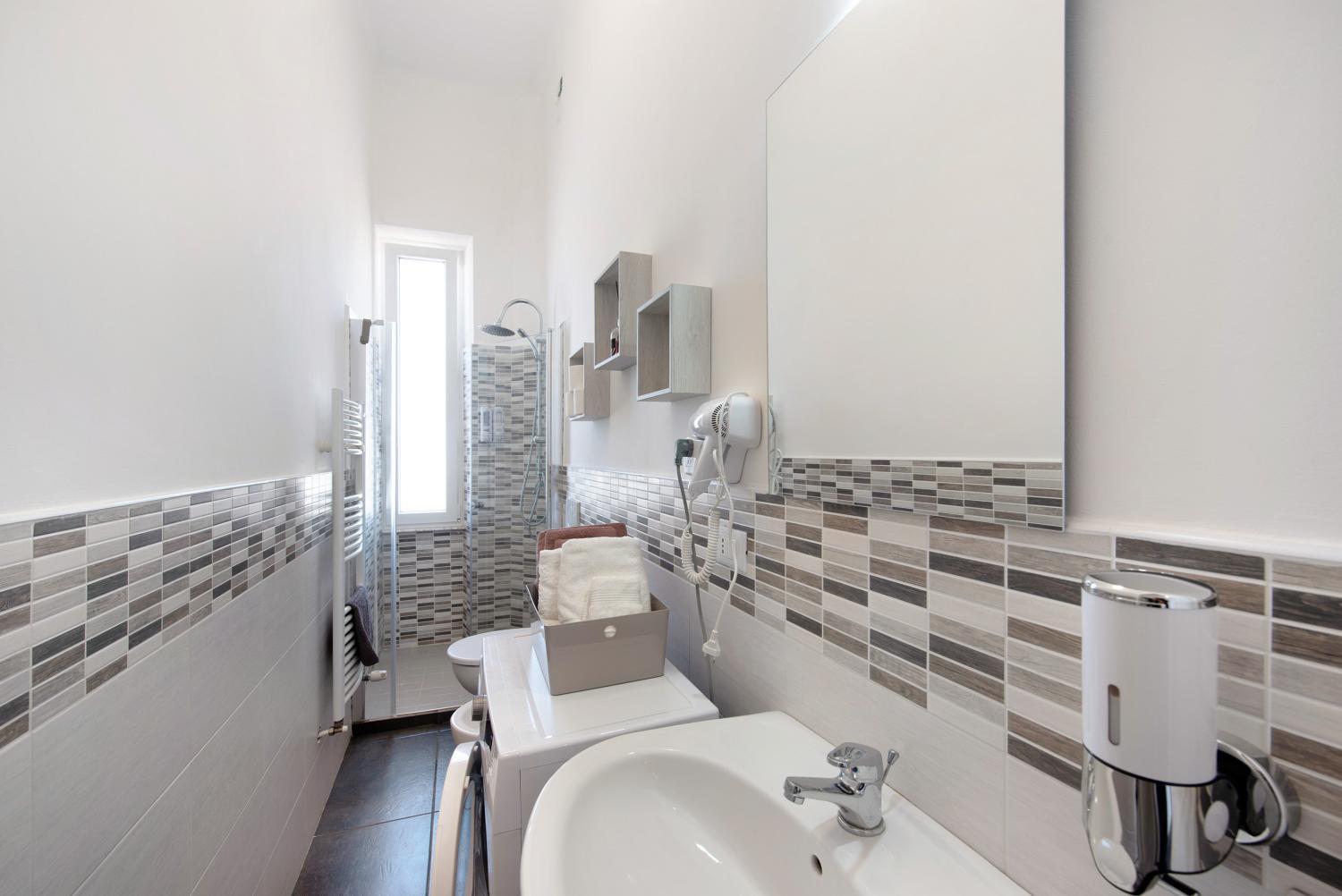 3, Casa Alba La Casa Delle Coccole, Savona
