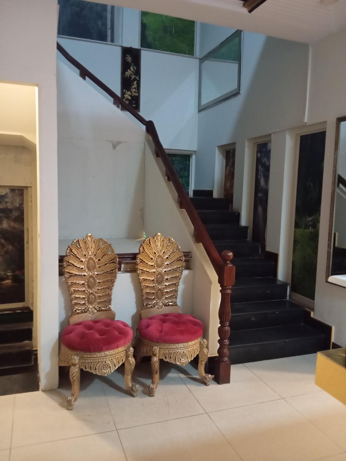 4, Luxus Inn Hotel, Lahore