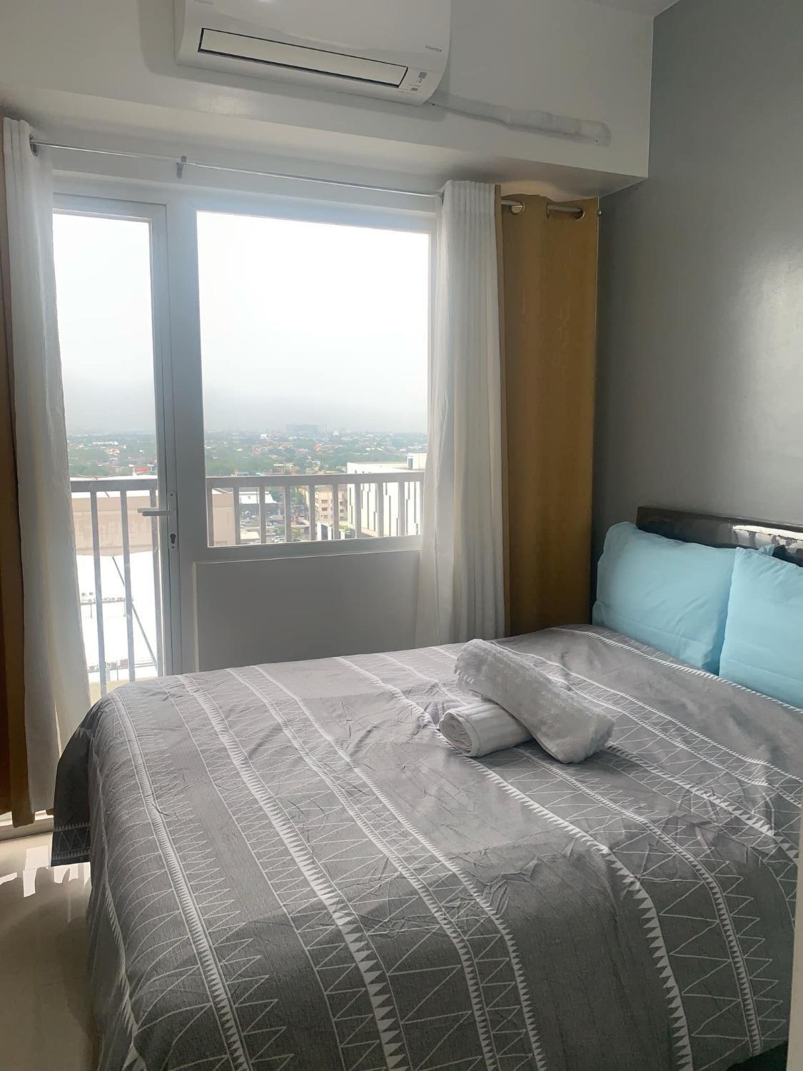 2, Comfortable, Las Piñas