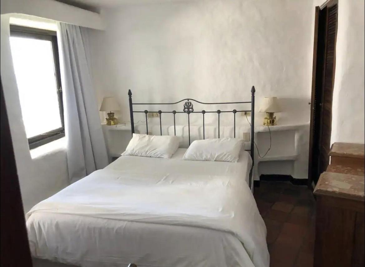 5, Verano con vistas del atardecer en Casapueblo, n.a351