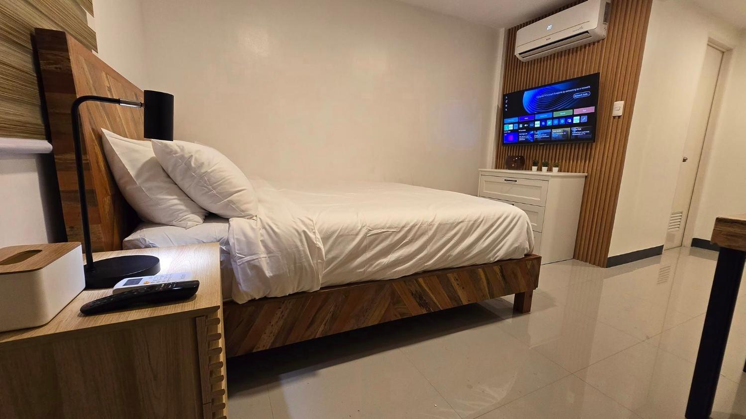 1, Flat 35, Unit 1B, Las Piñas