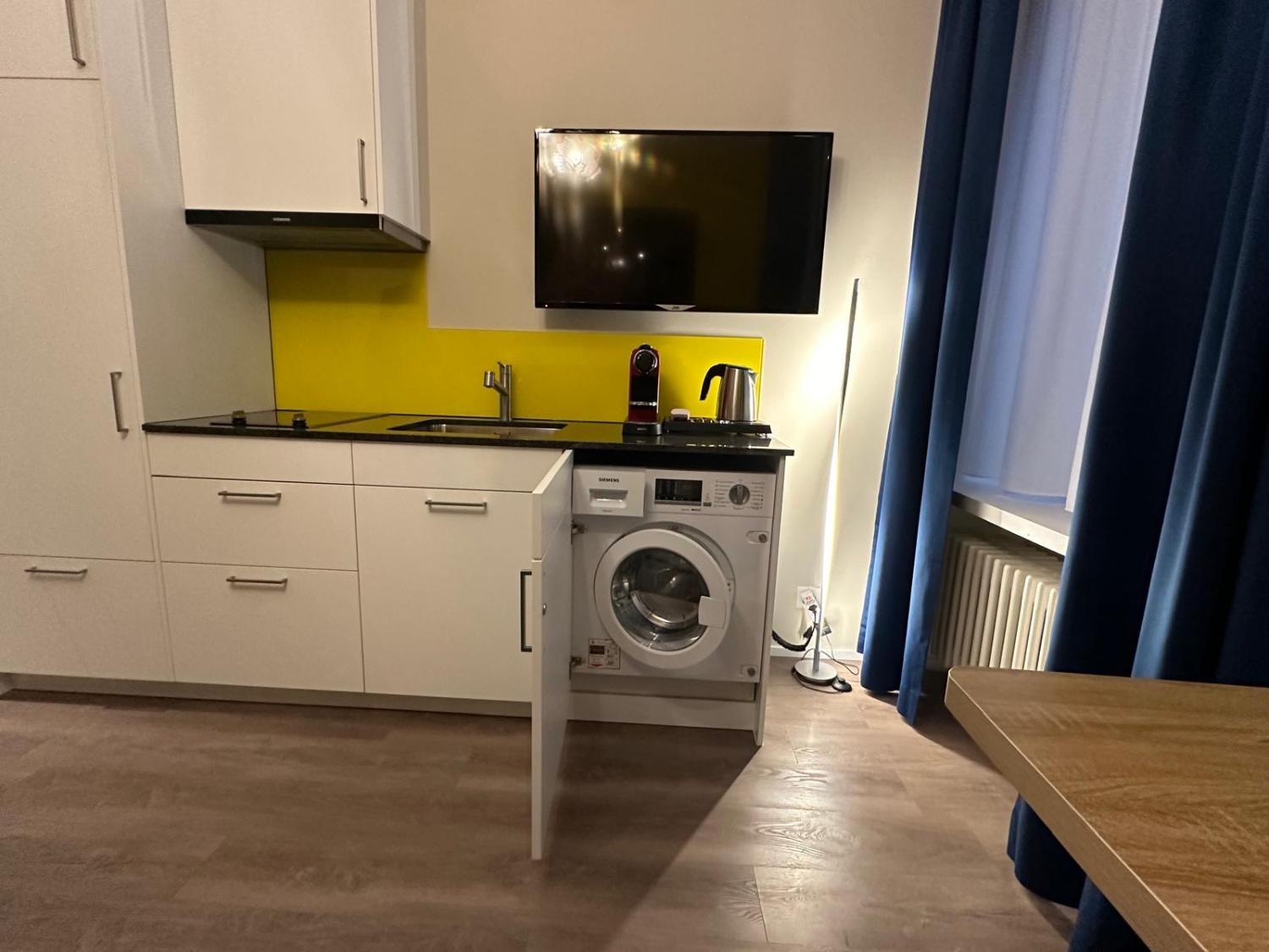 Facilities 3, TheSuite, Biel