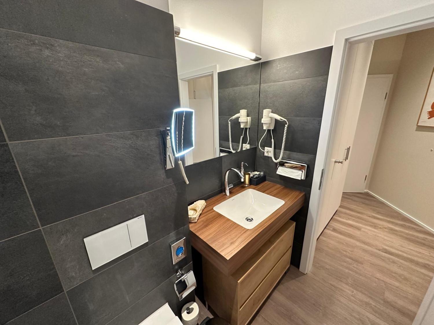 Bathroom 4, TheSuite, Biel