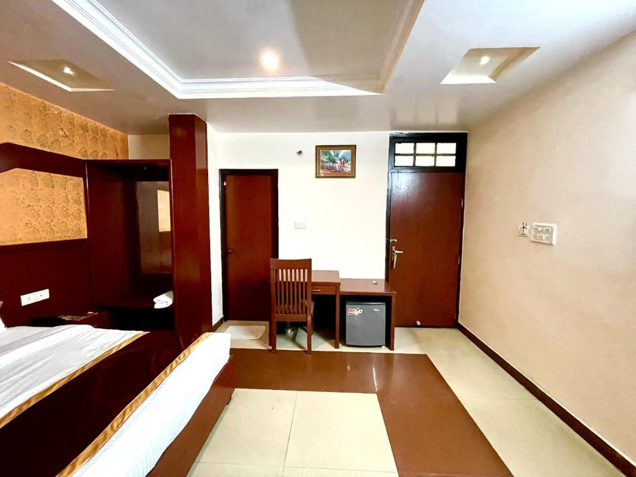 Facilities 2, Country inn & Suites By Kempinski Hotel Lucknow, Lucknow