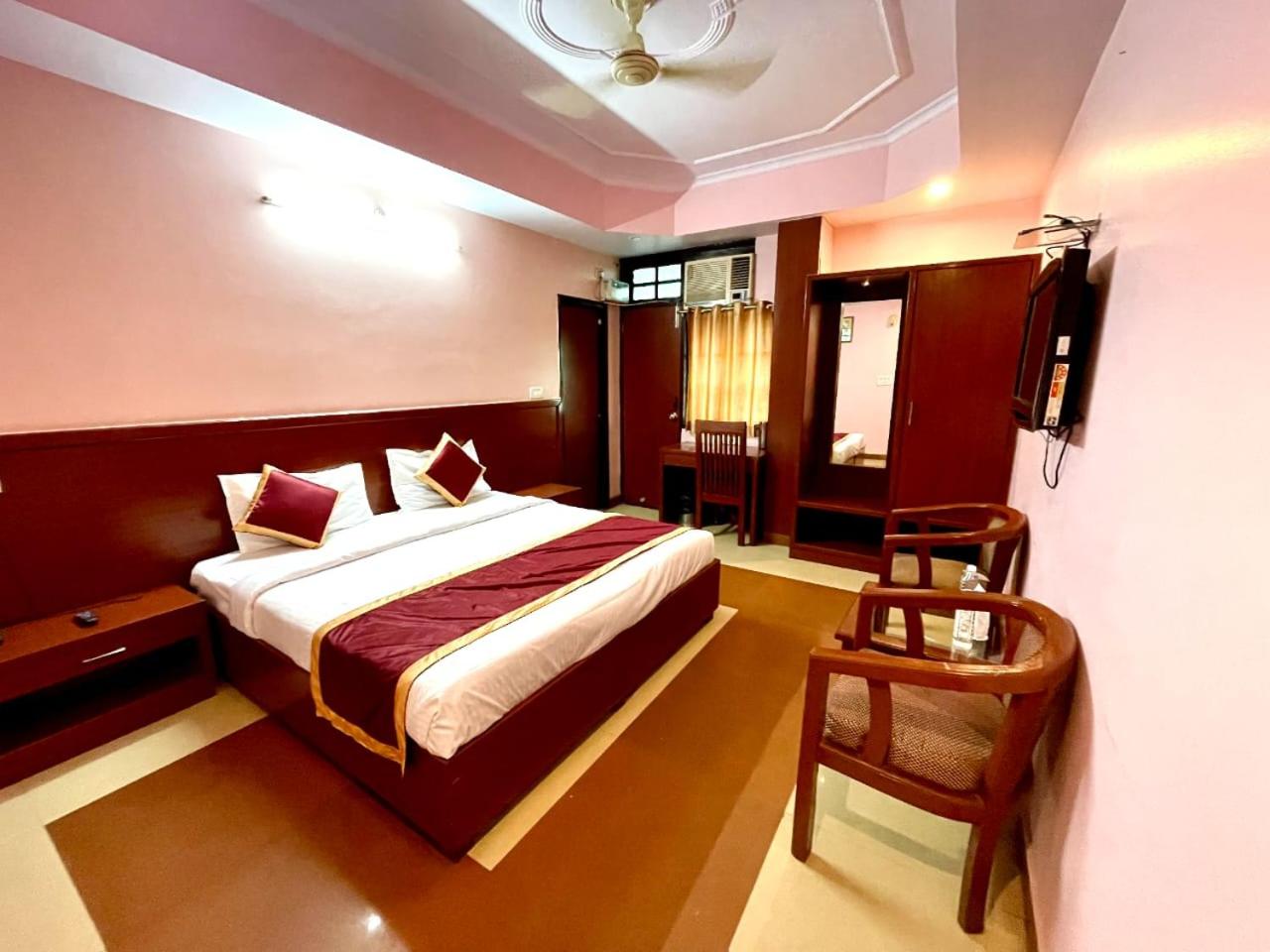 Facilities 3, Country inn & Suites By Kempinski Hotel Lucknow, Lucknow