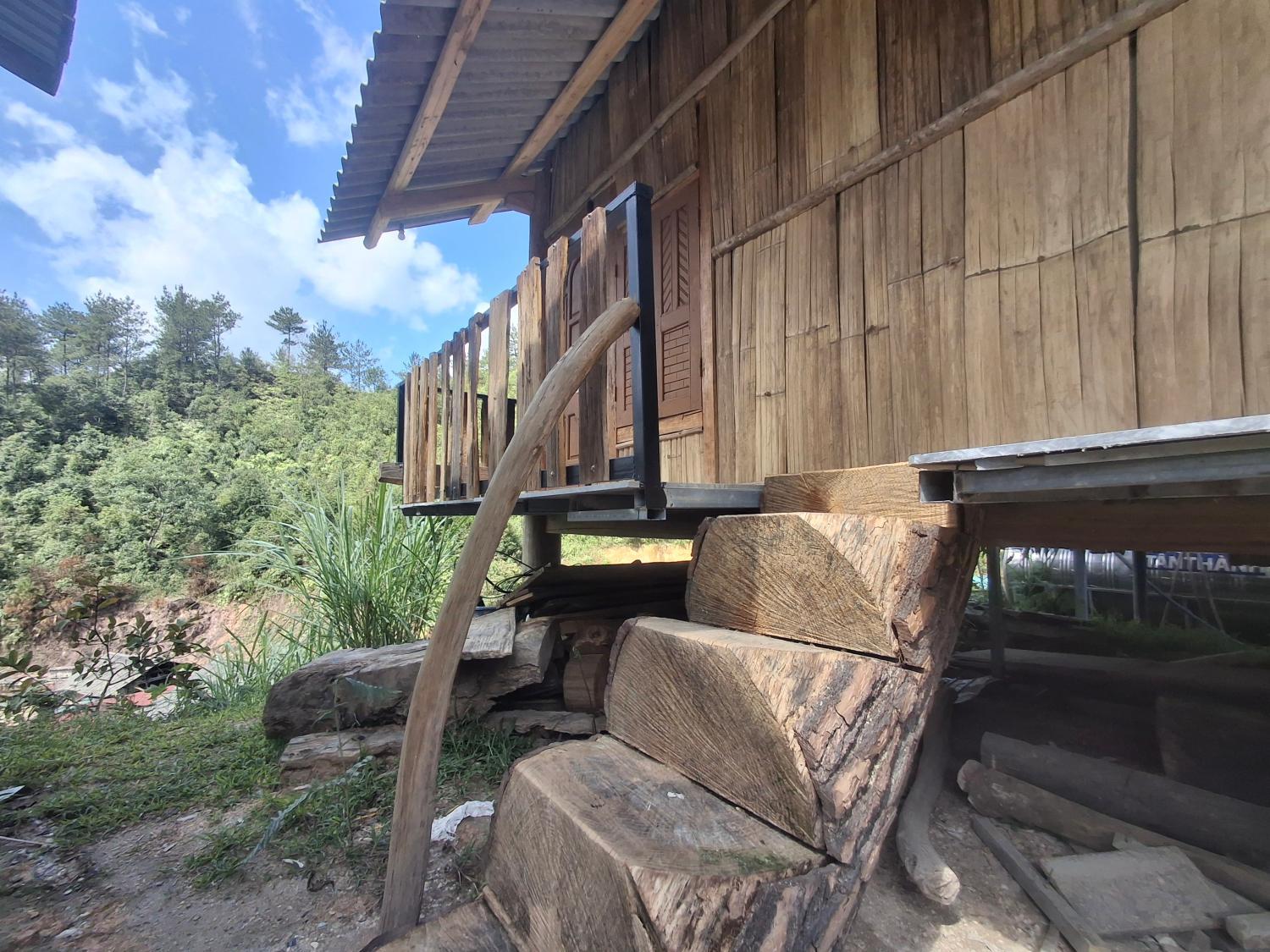 5, A PAO Hmong HOMESTAY, Mù Căng Trai