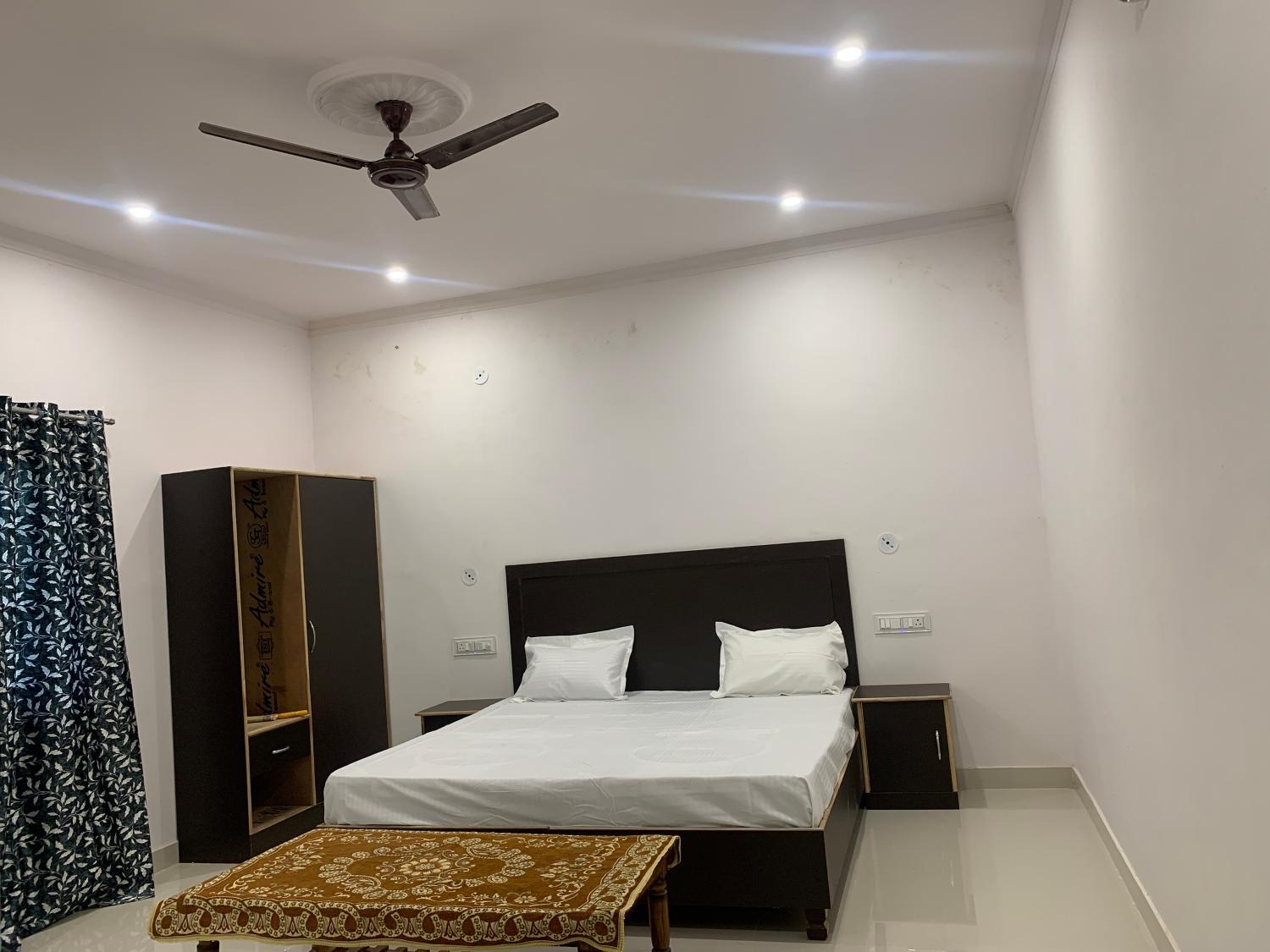 1, Pavini Homestay, Chhatarpur