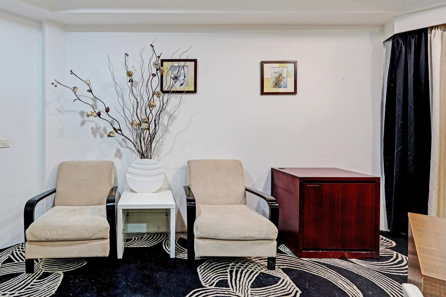 2, Hotel Le Prime Tark Near IGi Airport, Delhi