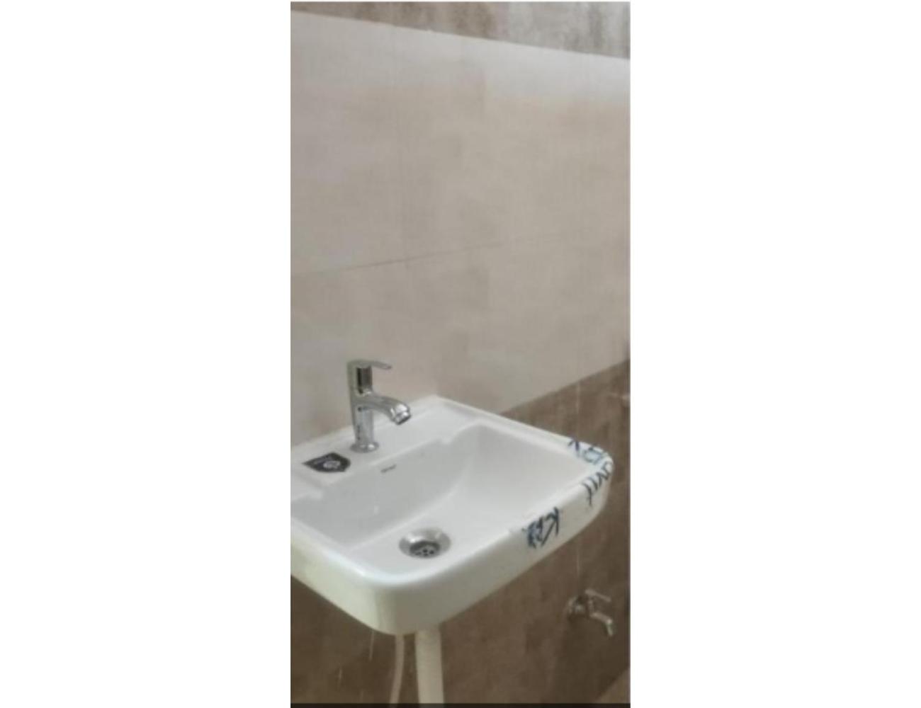 Bathroom 2, The Ramagya Hotel, Chitrakoot, Satna