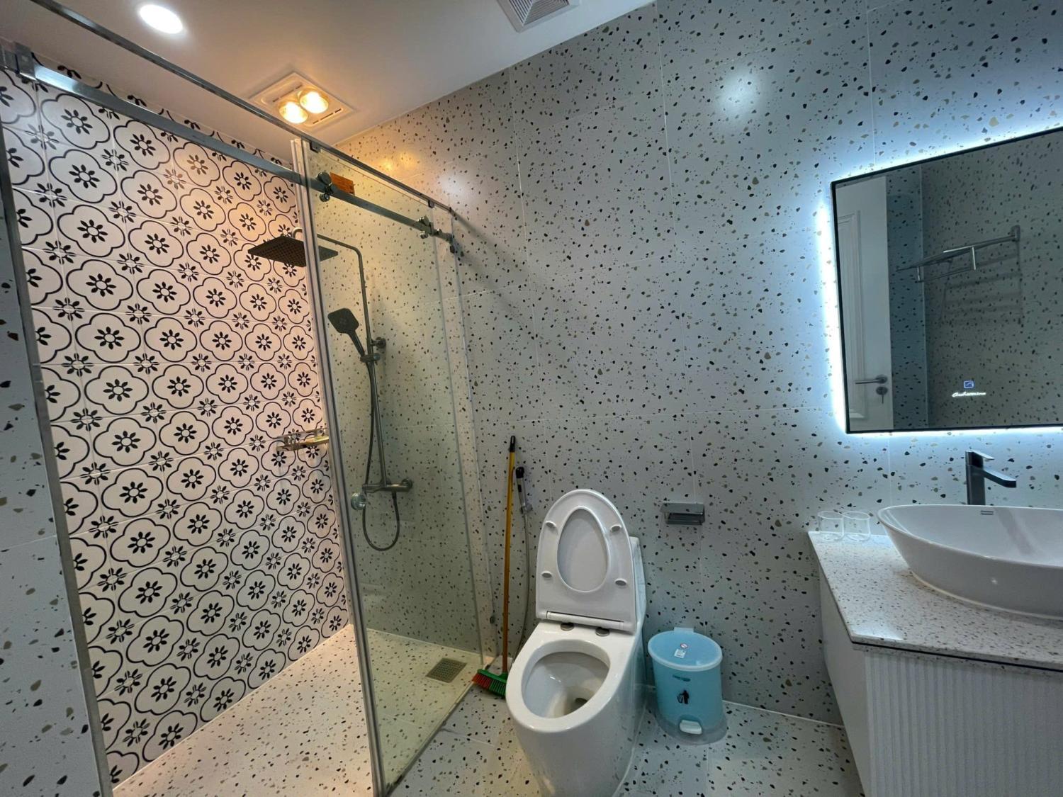 Bathroom 5, SH17 Villa, Lê Chân