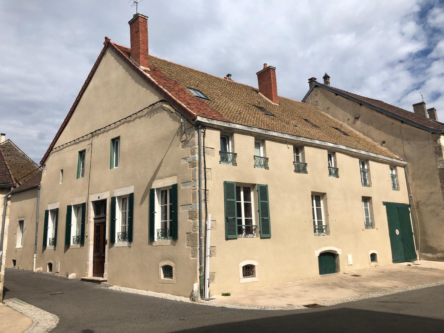 Exterior view, Mansio VitAE, Côte-d'Or