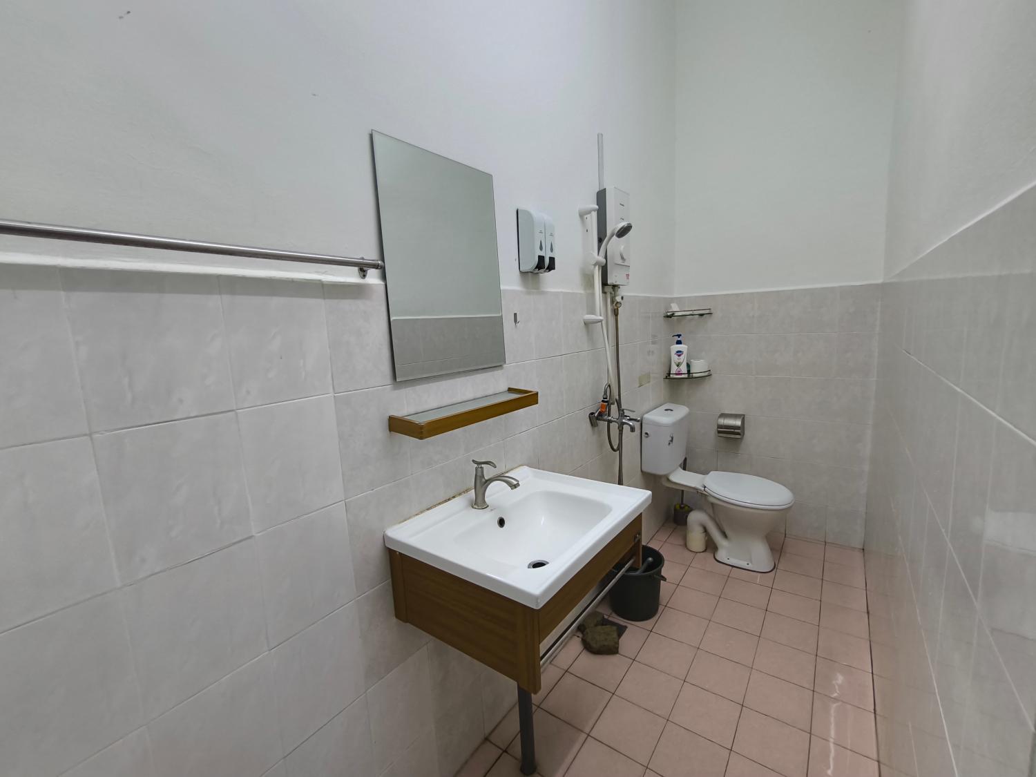 Others 5, Ngio Batu Pahat Homestay, Batu Pahat