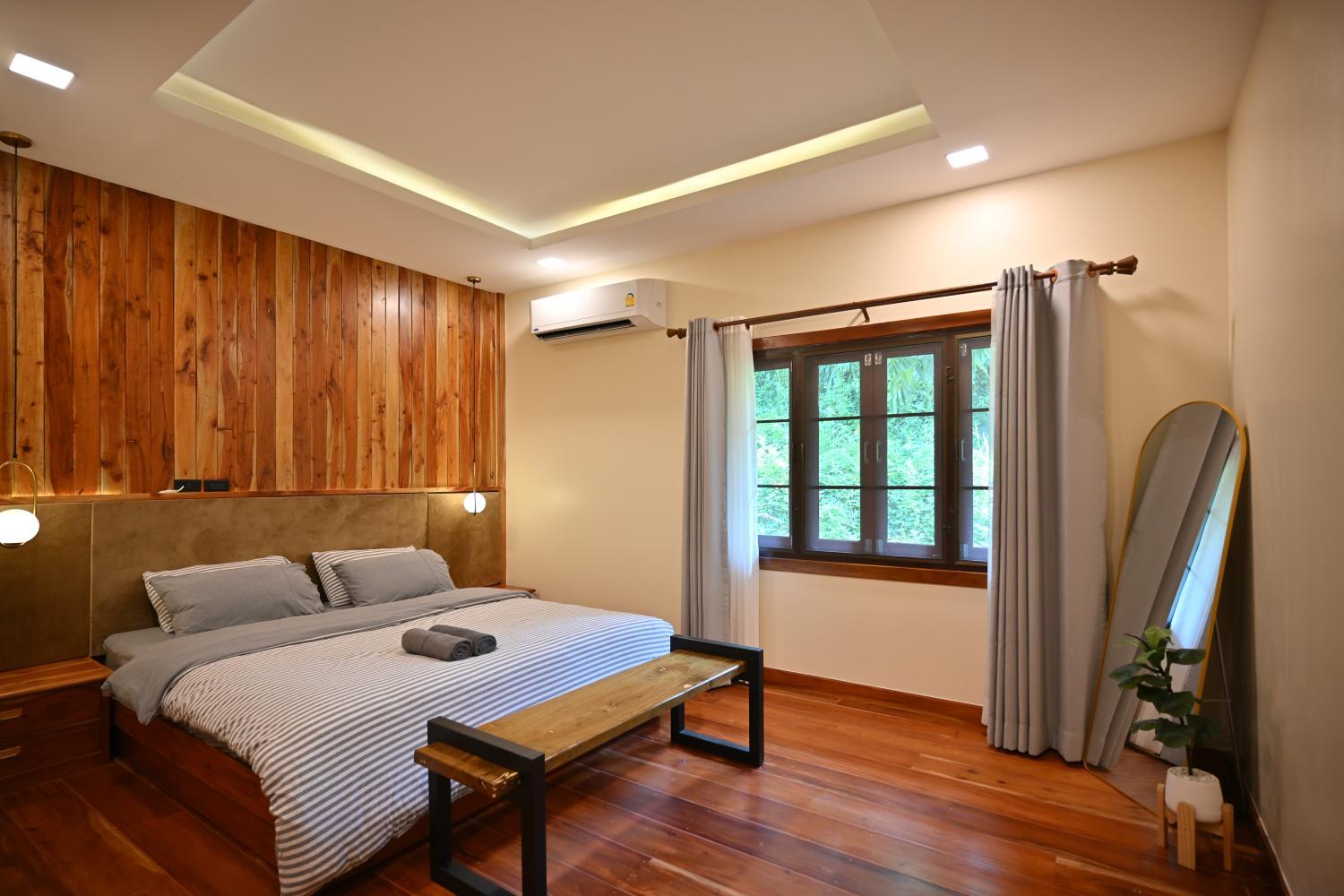 2, The Moonlight Guesthouse, Phuket Island