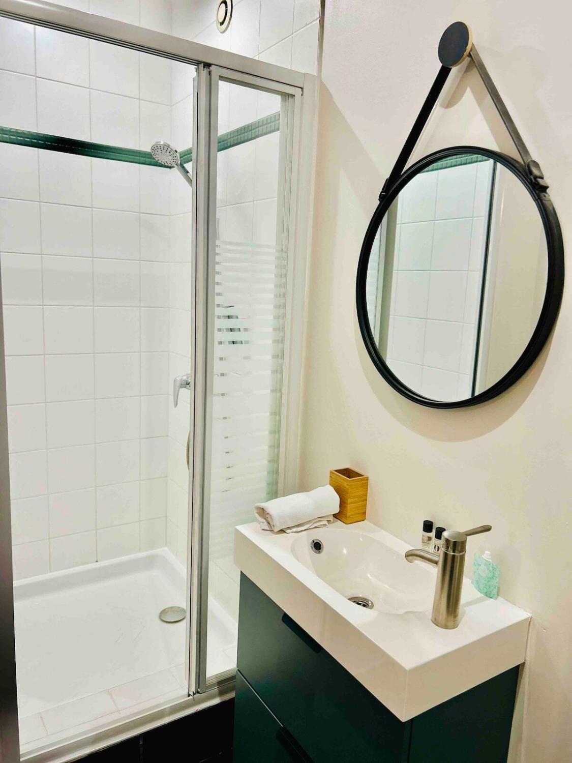 Bathroom, Studio haut de gamme, Nord