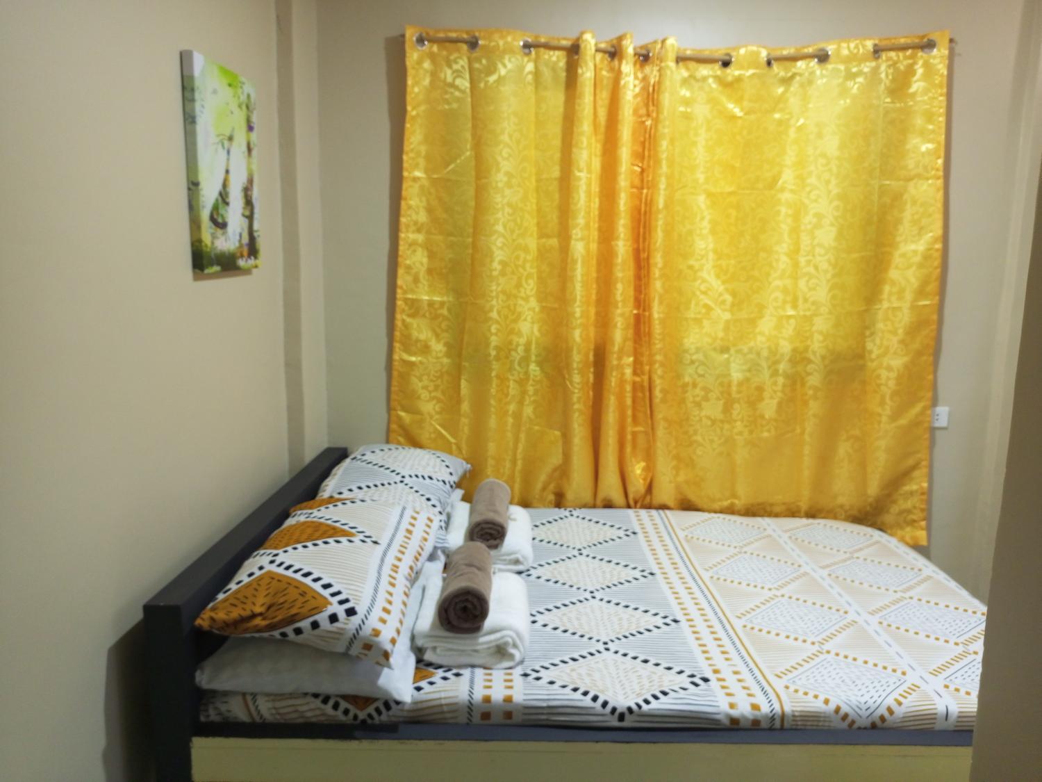 Others 4, Marbeth Inn, Coron