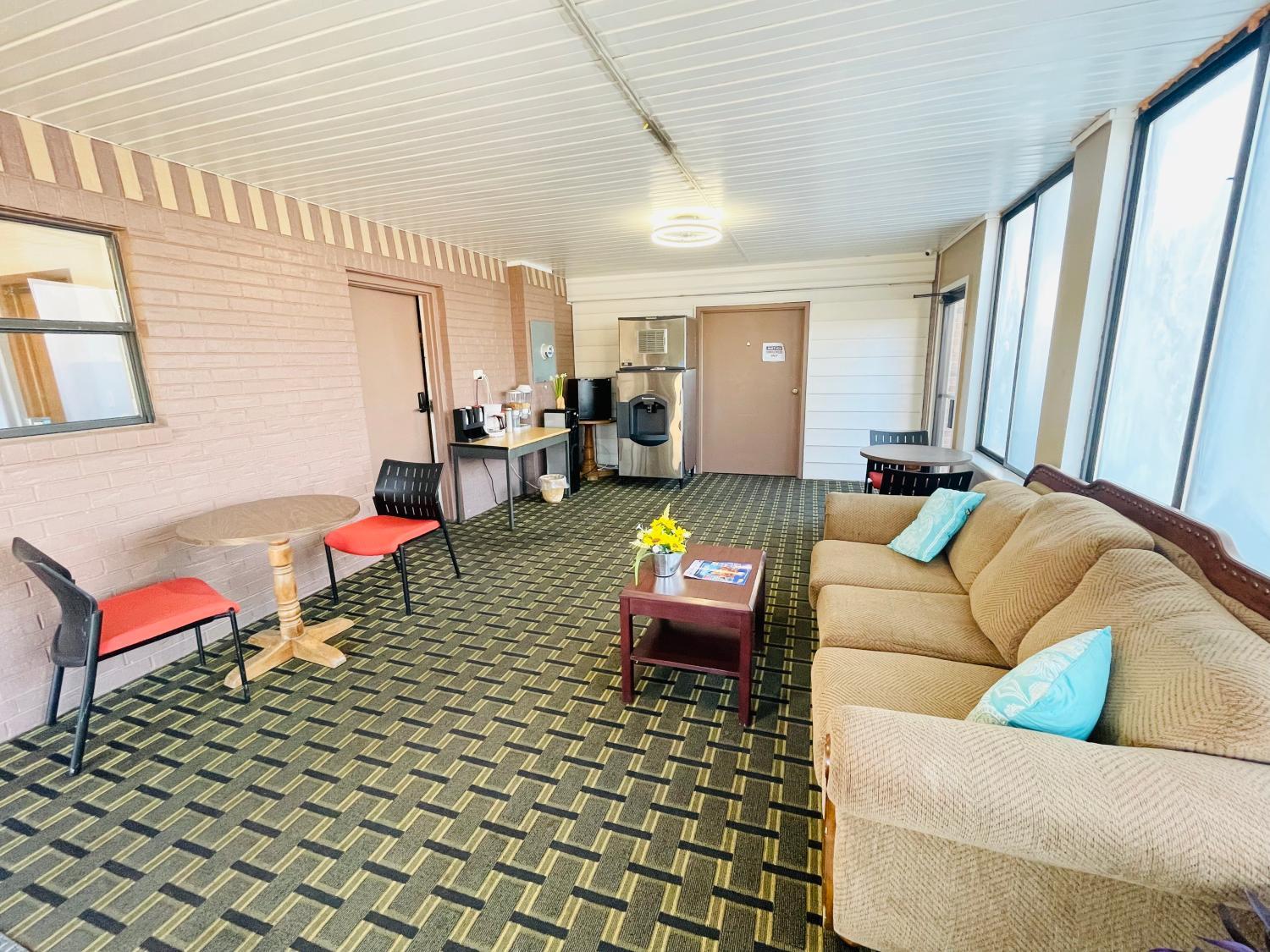 Others, Holiday Pines Inn and Suites, Delaware