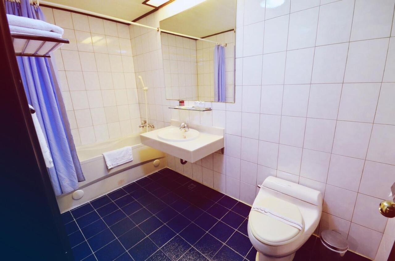 Bathroom, Abbo Hotel, Tainan