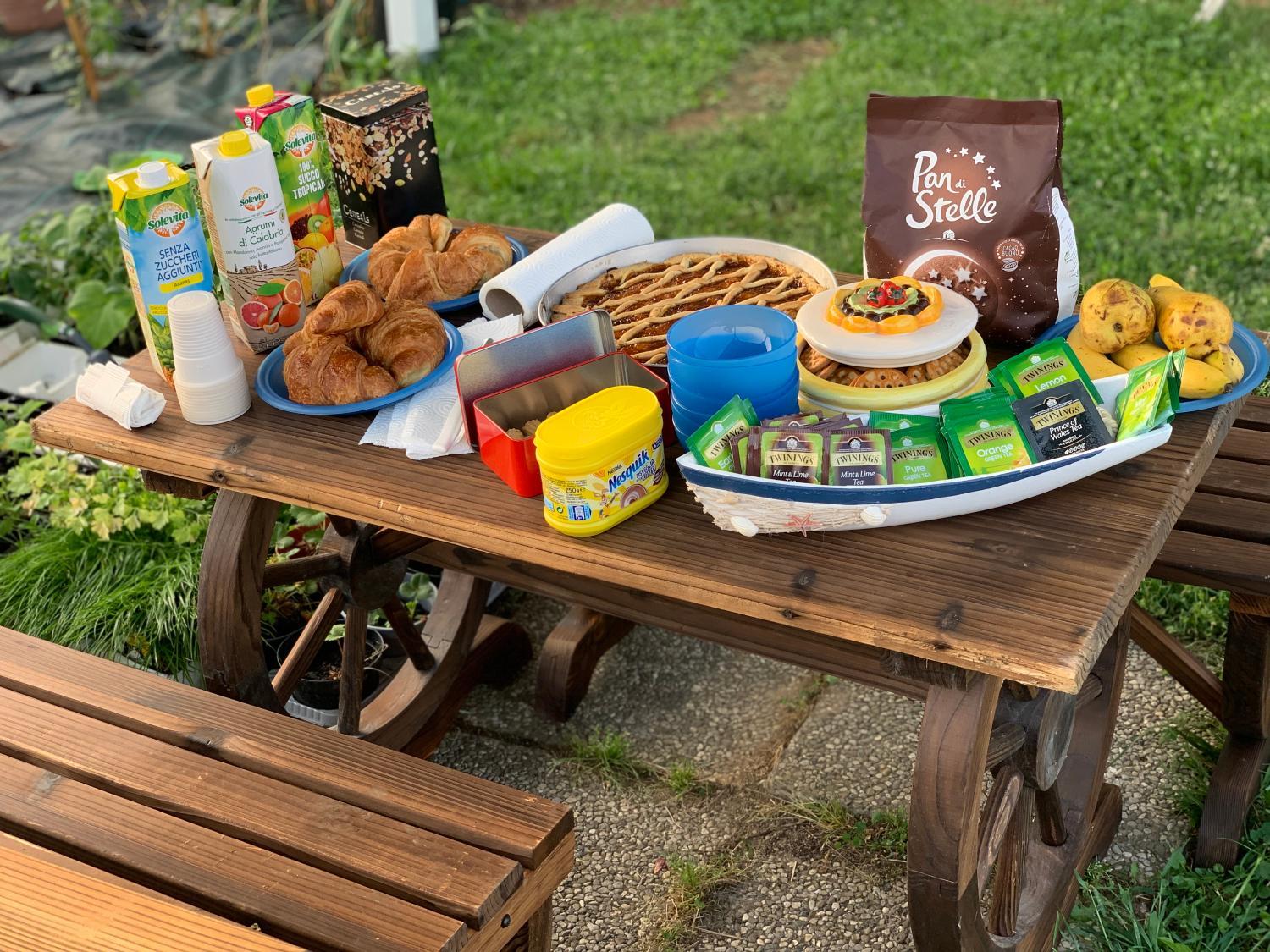 Food & Drinks 3, B & EAT IL BORGO, Savona