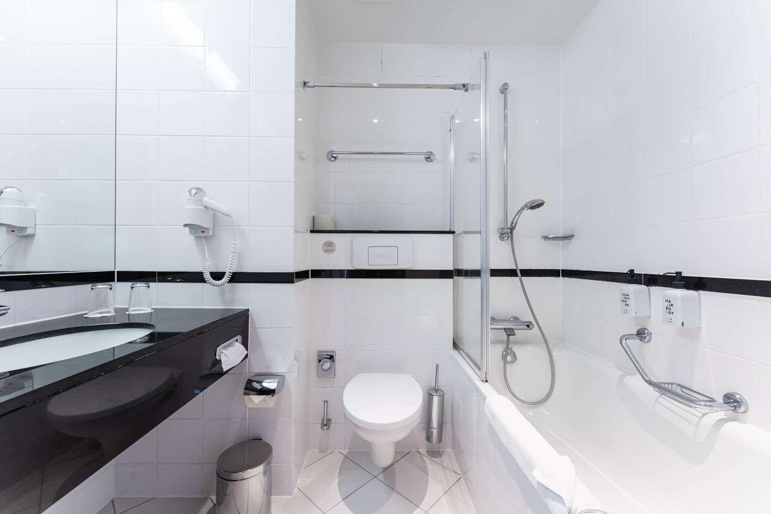 Bathroom 4, Scandic Gdansk, Gdańsk City