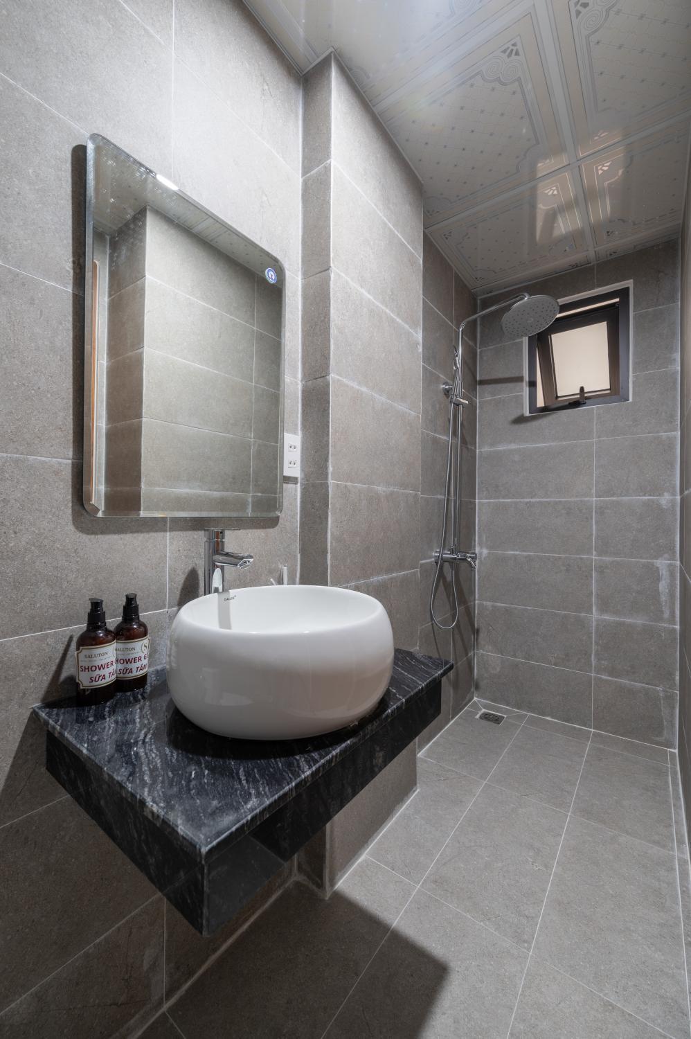 Bathroom, Saluton House, Da Nang