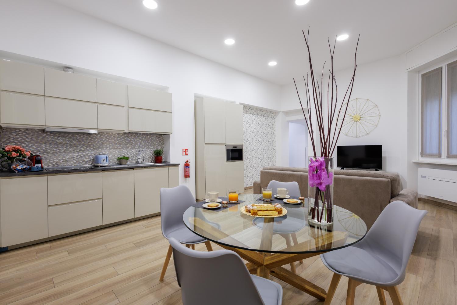 Food & Drinks, Genoa Lux Apartments with parking, Genova