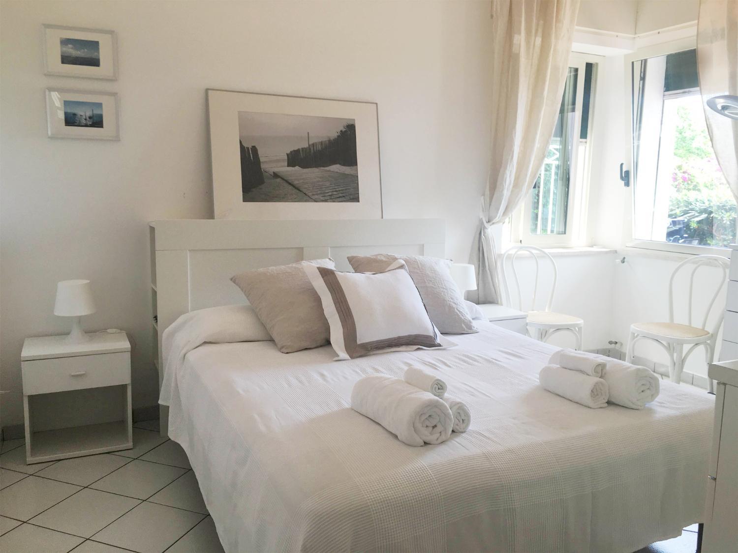 4, Panoramica Villa Mondello, Palermo