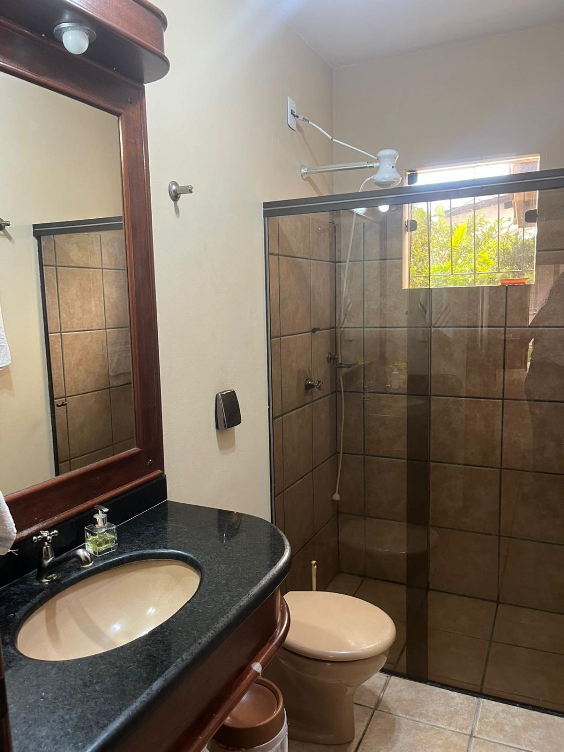 Shower 5, Casa Floripa B&B - locacao de suites privativas, Florianopolis