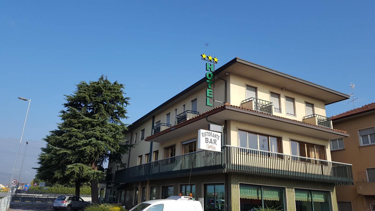 Hotel Dei Pini, Bergamo